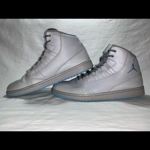 Jordan Executive “Wolf Grey”